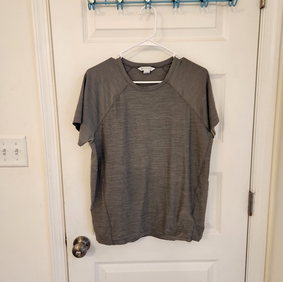 Athleta Short Sleeve Workout Active Rushed T-Shirt Women Size M Grey #F179 - Picture 1 of 5
